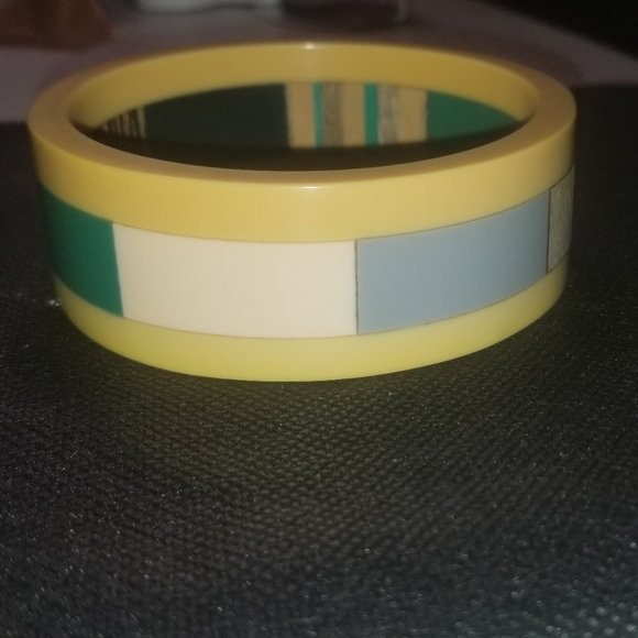 Vtg Lucite Bangle Bracelet Mustard Yellow Wooden Multi Color Block Retro Boho 1" - Picture 6 of 13